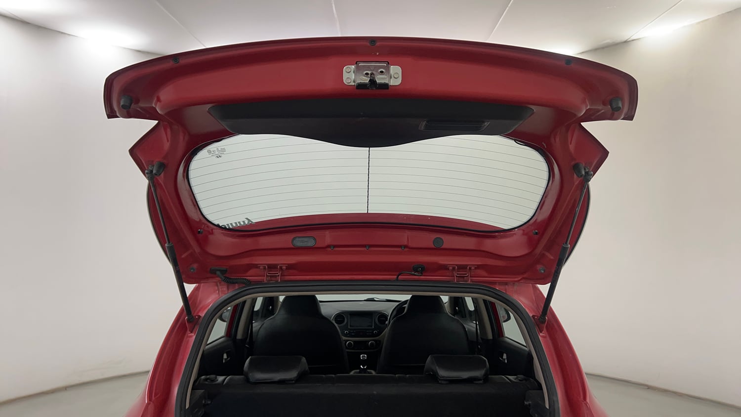 Used 2018 Hyundai Grand i10 Asta 1.2 Kappa VTVT Petrol Manual interior DICKY DOOR OPEN VIEW