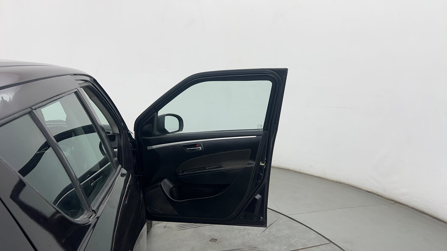 Used 2016 Maruti Suzuki Swift ZXi Petrol Manual interior RIGHT FRONT DOOR OPEN VIEW