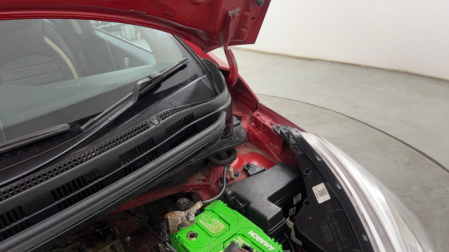 Used 2018 Hyundai Grand i10 Asta 1.2 Kappa VTVT Petrol Manual engine ENGINE LEFT SIDE HINGE & APRON VIEW