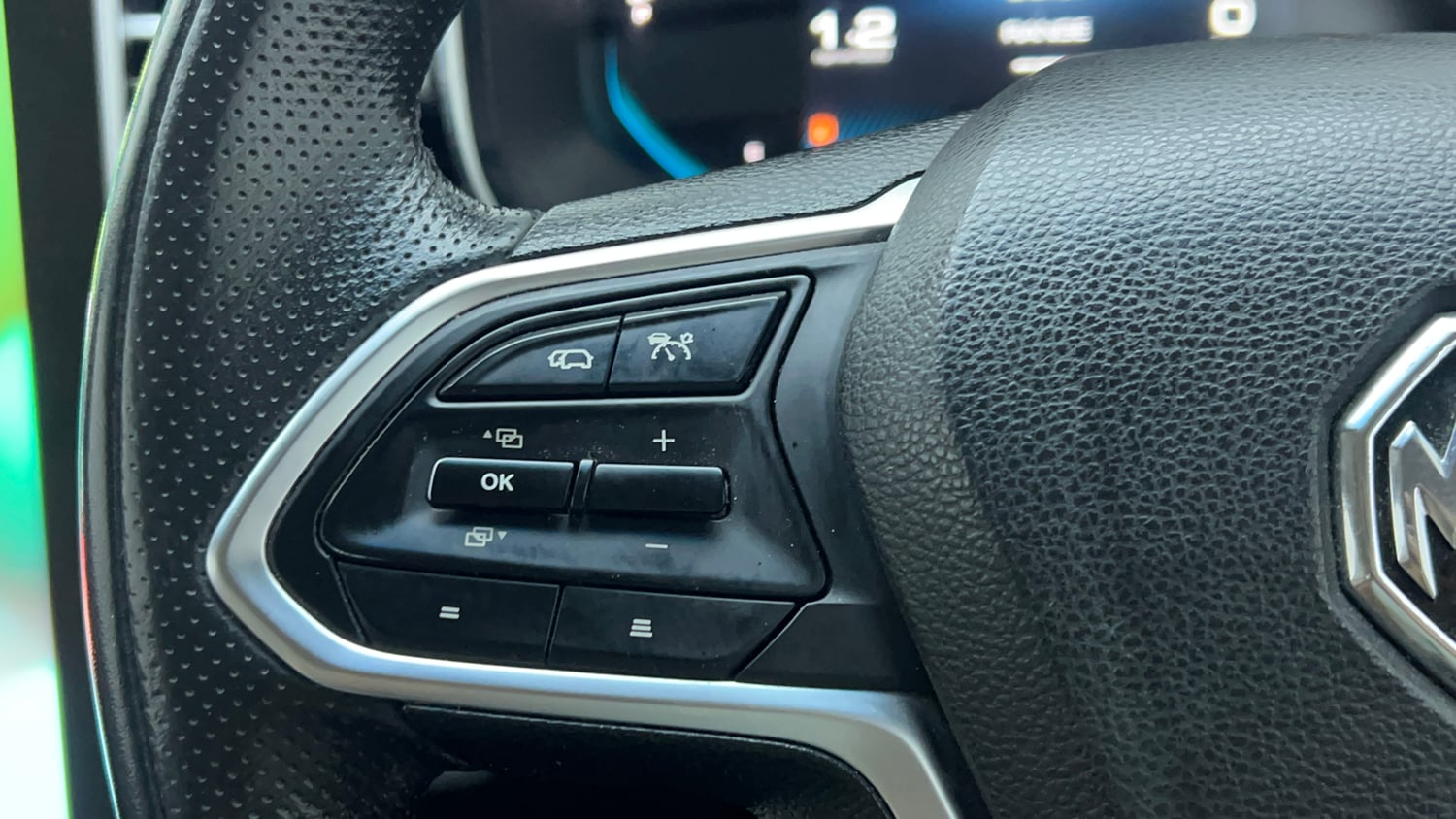 Used 2023 MG Motors Hector Savvy Pro 1.5 Turbo Petrol CVT Petrol Automatic top_features Cruise control