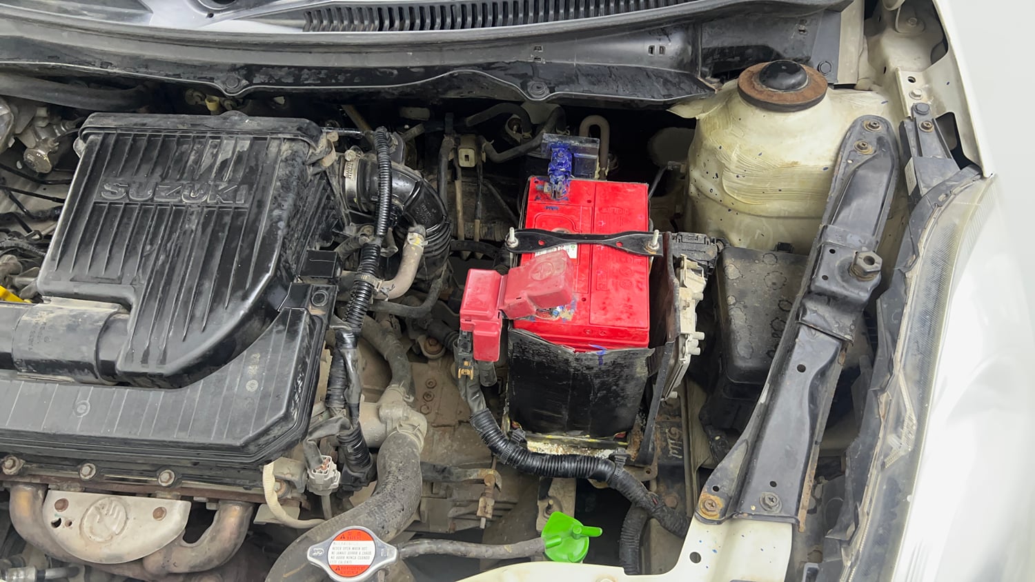 Used 2015 Maruti Suzuki Swift Dzire VXI Petrol Manual engine ENGINE LEFT SIDE VIEW
