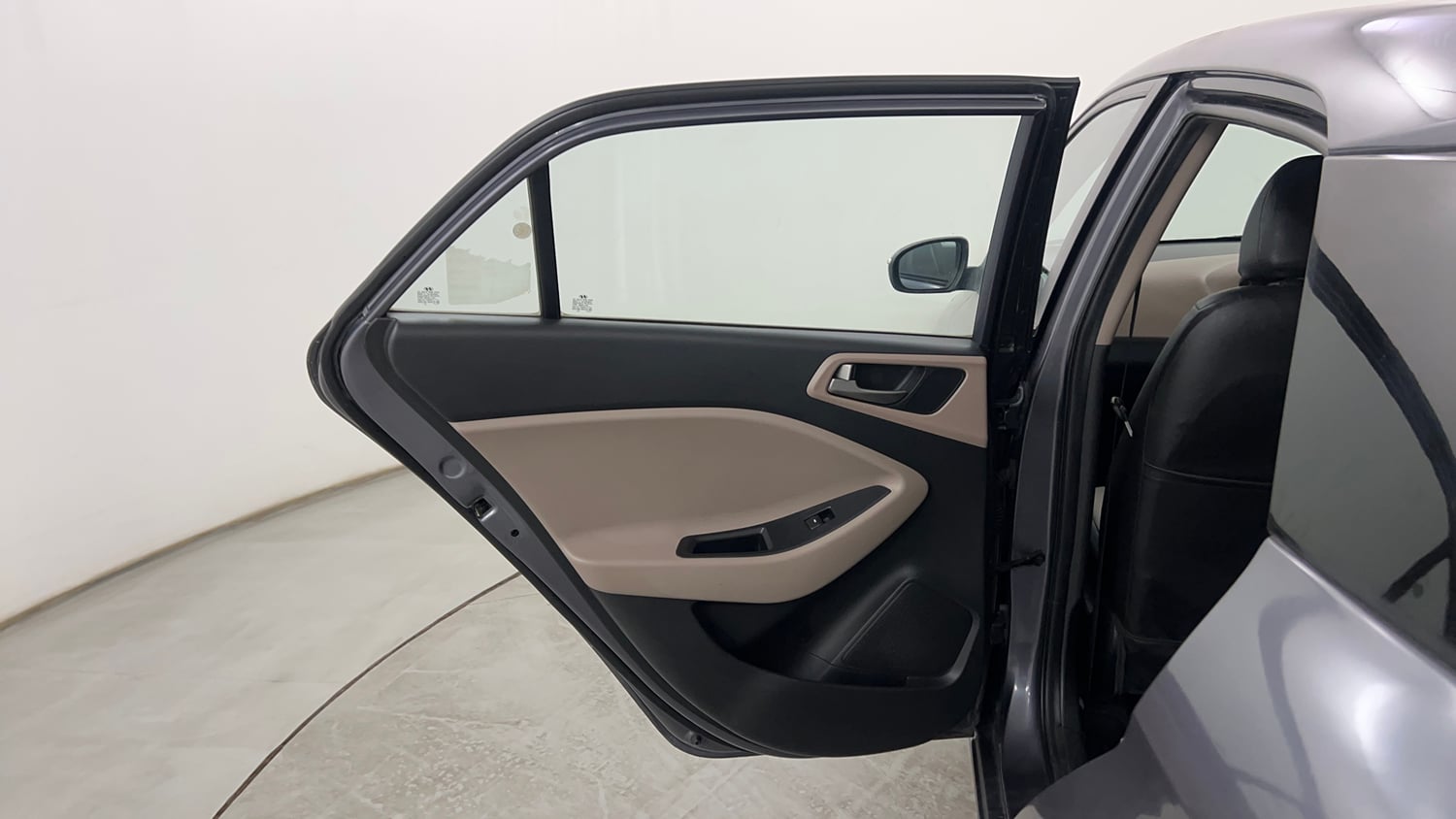 Used 2017 Hyundai Elite i20 Sportz 1.2 Petrol Manual interior LEFT REAR DOOR OPEN VIEW