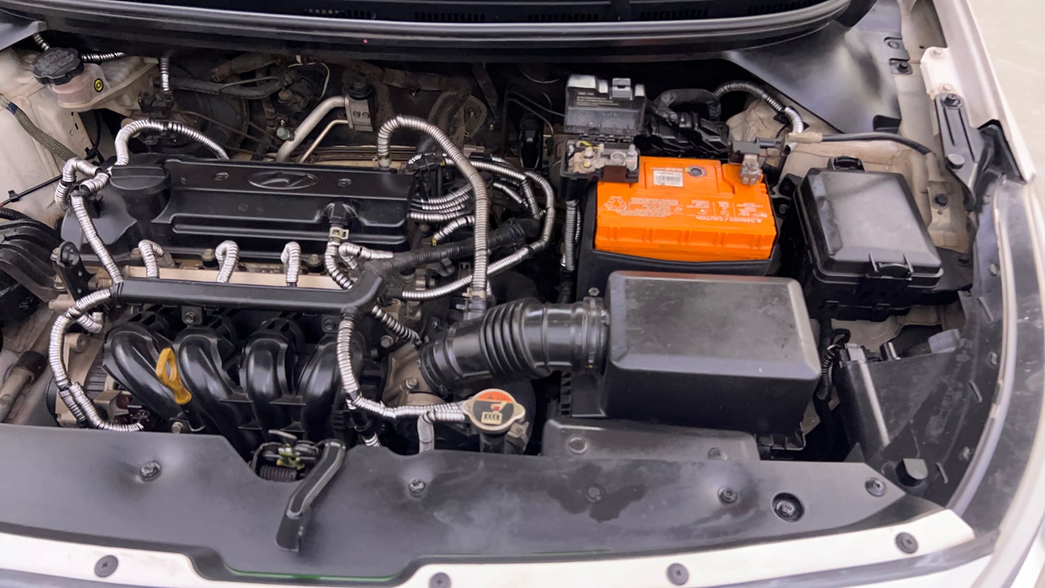 Used 2016 Hyundai Elite i20 Sportz 1.2 Petrol Manual engine ENGINE LEFT SIDE VIEW