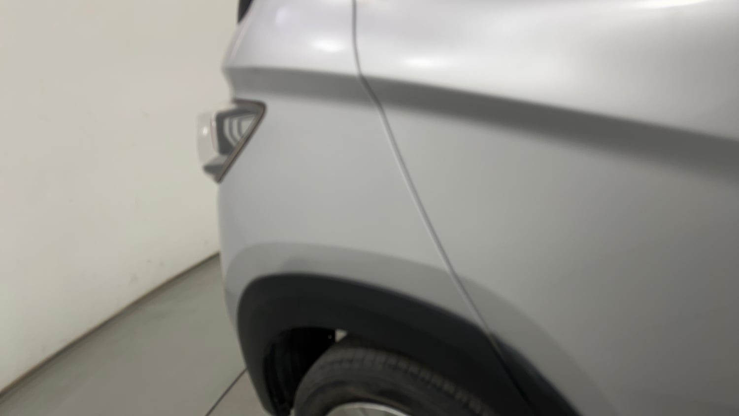 Used 2019 Mahindra KUV100 NXT K6 Plus 6 STR Petrol Manual dents MINOR DENT