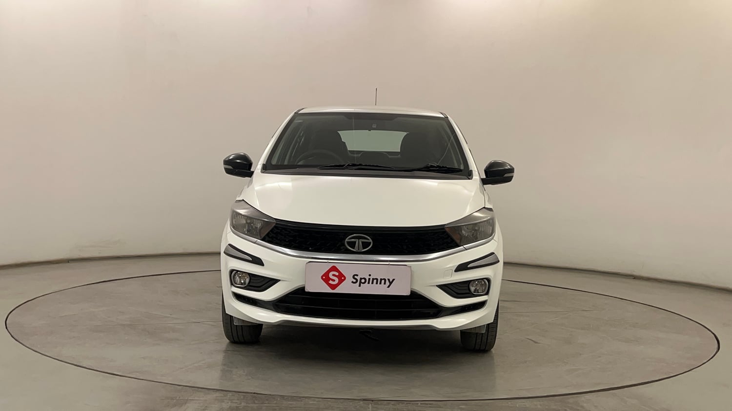 Used 2024 Tata Tigor XZ Petrol Manual exterior FRONT VIEW
