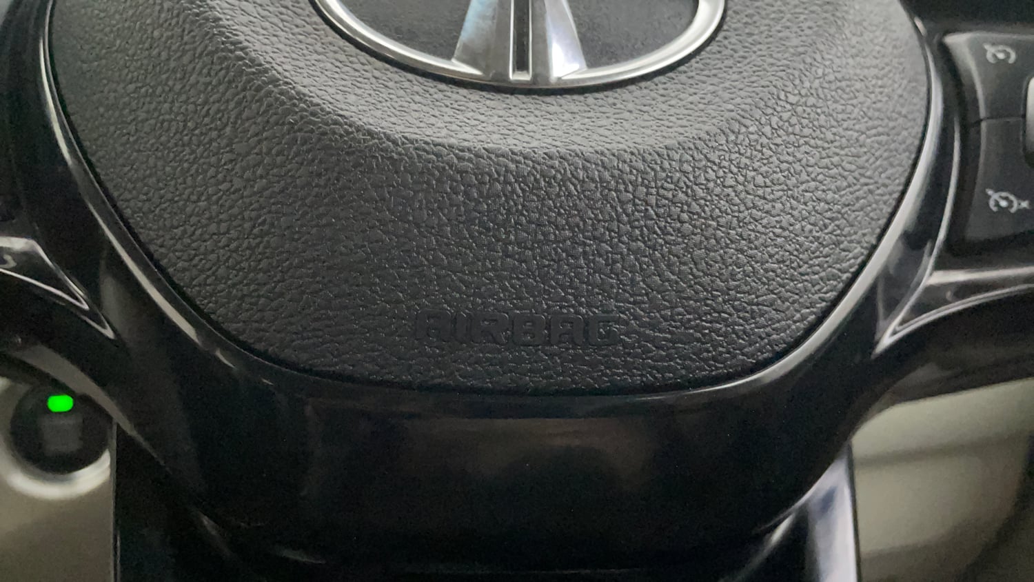 Used 2022 Tata Nexon XZA Plus (S) Petrol Automatic top_features Airbags