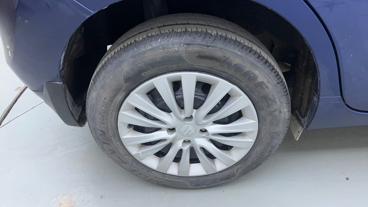 Used 2021 Maruti Suzuki Baleno Delta Petrol Manual tyres RIGHT REAR TYRE RIM VIEW