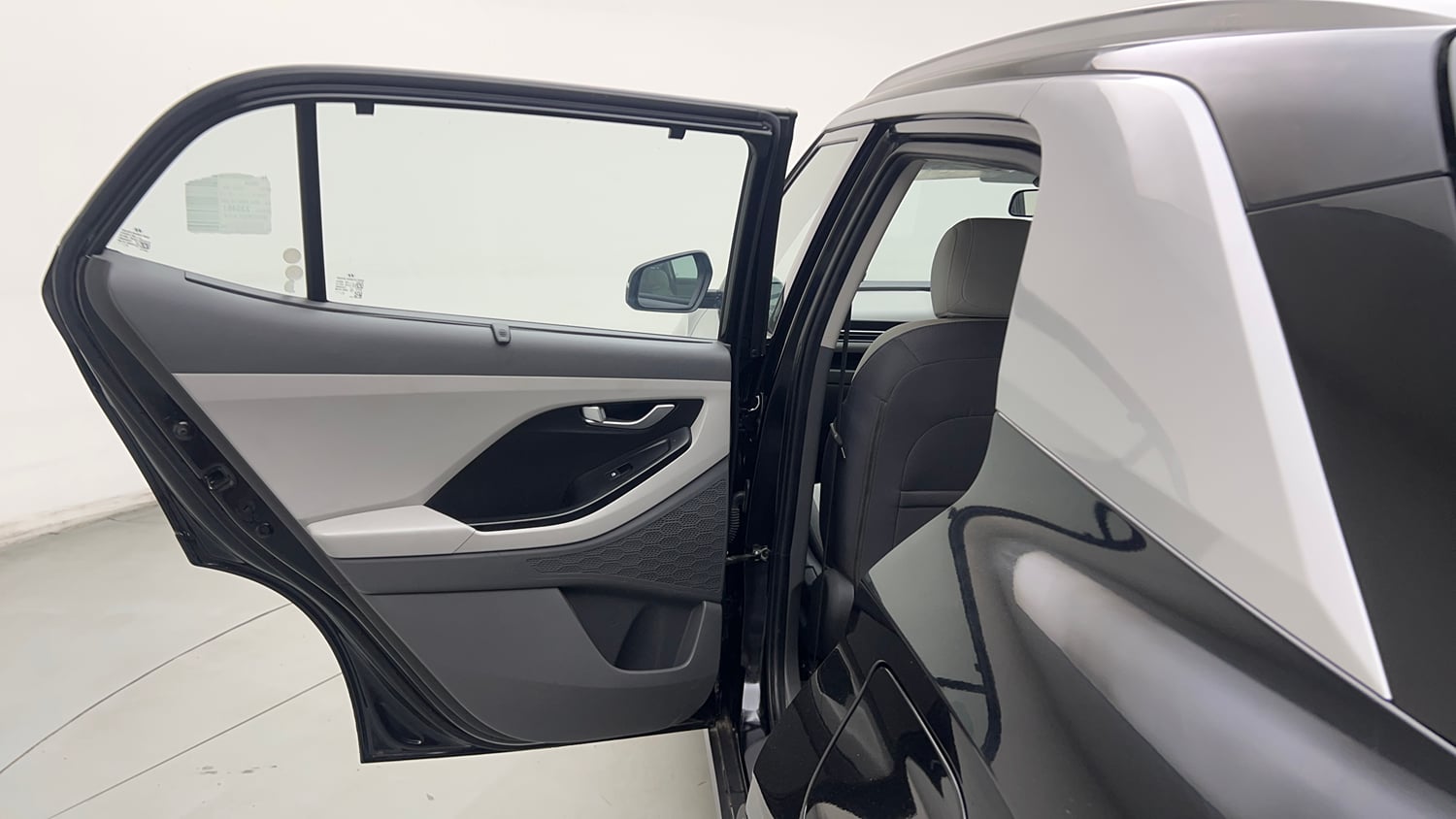 Used 2025 Hyundai Creta 1.5 CRDi Diesel MT DSL S(O) Diesel Manual interior LEFT REAR DOOR OPEN VIEW