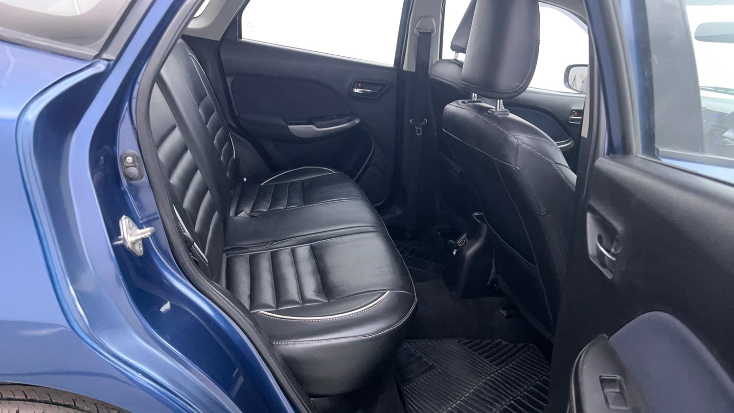Used 2019 Maruti Suzuki Baleno Delta Petrol Manual interior RIGHT SIDE REAR DOOR CABIN VIEW