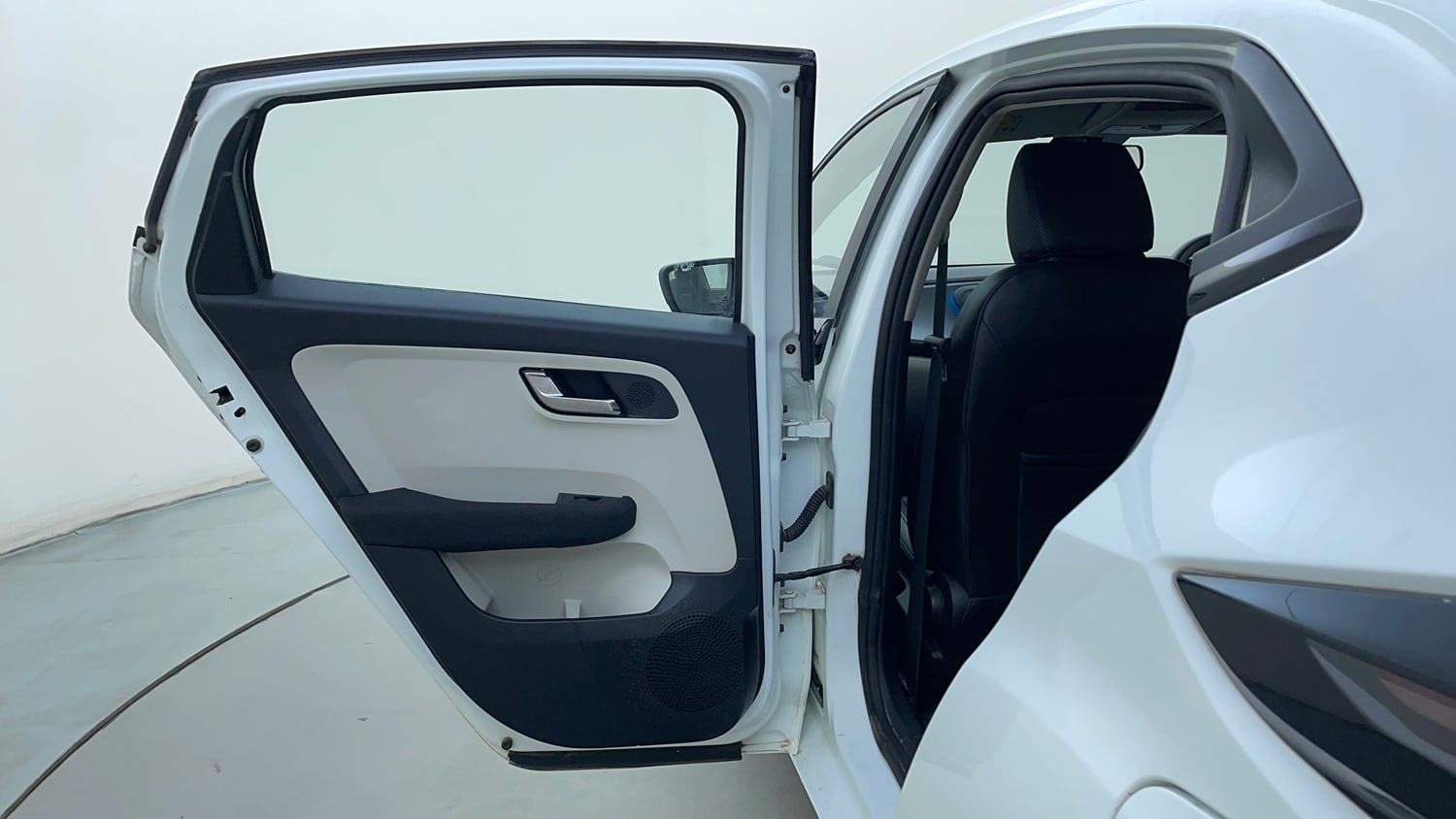 Used 2022 Tata Altroz XZ Plus Petrol Petrol Manual interior LEFT REAR DOOR OPEN VIEW