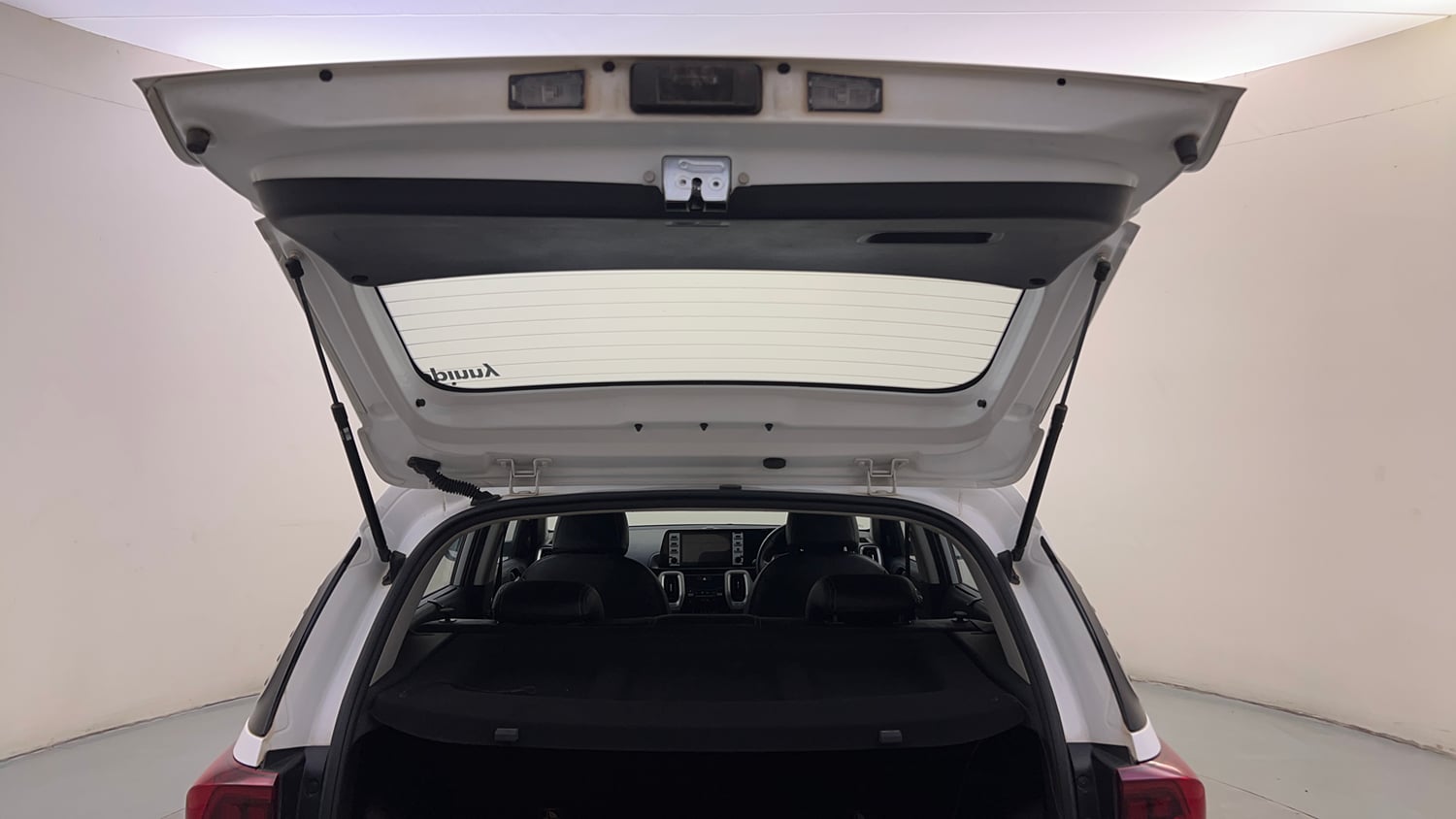 Used 2022 Kia Sonet HTX 1.5 AT Diesel Automatic interior DICKY DOOR OPEN VIEW