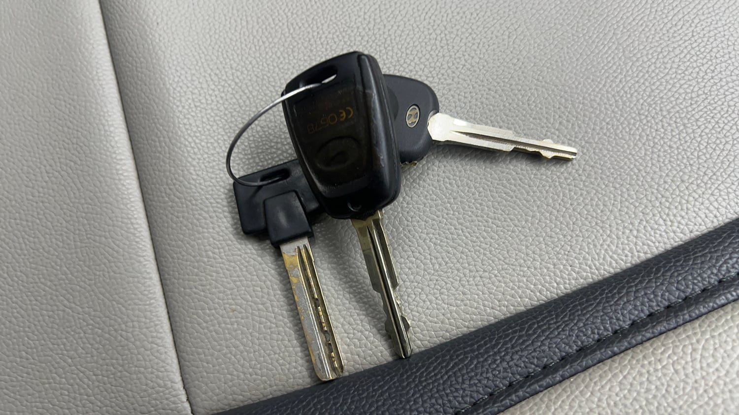 Used 2018 Hyundai Grand i10 Magna 1.2 Kappa VTVT CNG (outside fitted) Cng Manual extra CAR KEY VIEW
