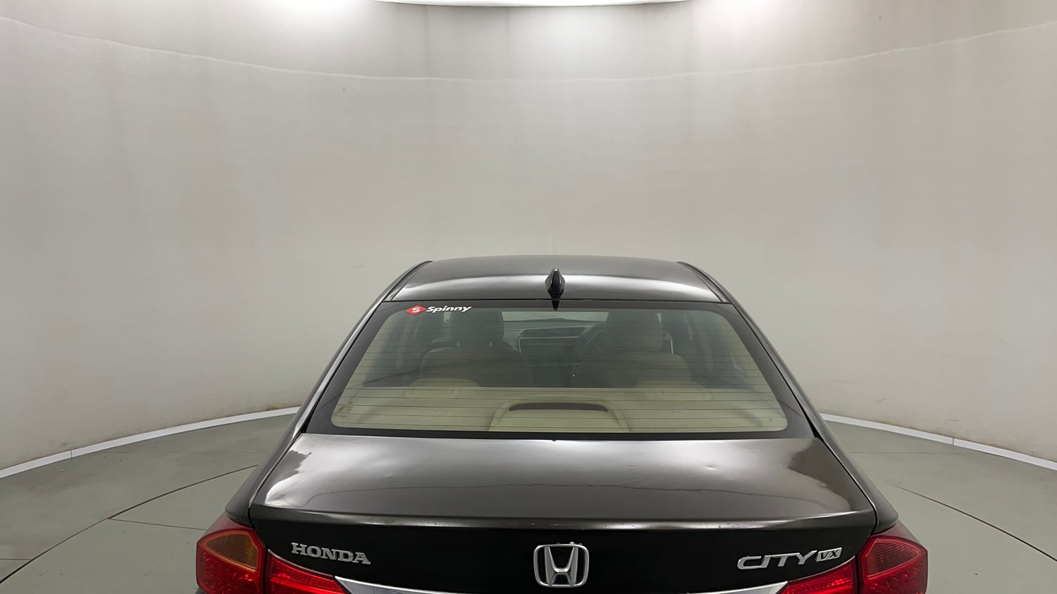 Used 2016 Honda City VX Petrol Manual exterior BACK WINDSHIELD VIEW