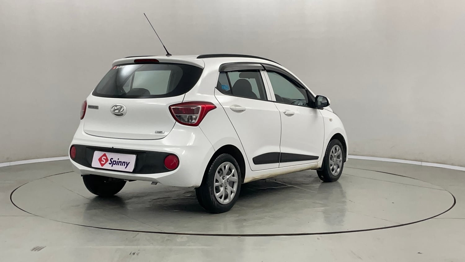 Used 2019 Hyundai Grand i10 Magna 1.2 Kappa VTVT Petrol Manual exterior RIGHT REAR CORNER VIEW