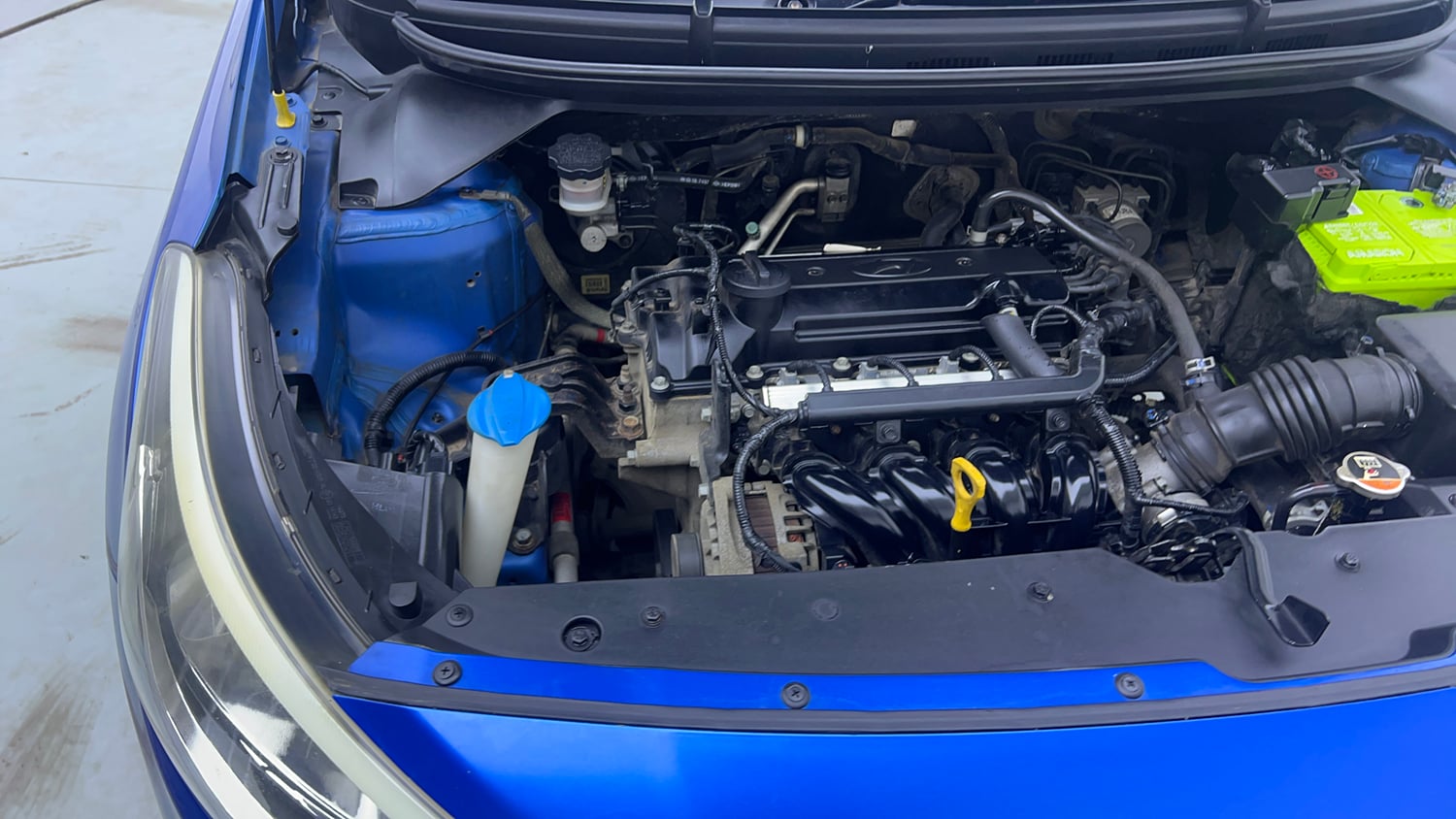 Used 2017 Hyundai Elite i20 Sportz 1.2 Petrol Manual engine ENGINE RIGHT SIDE VIEW