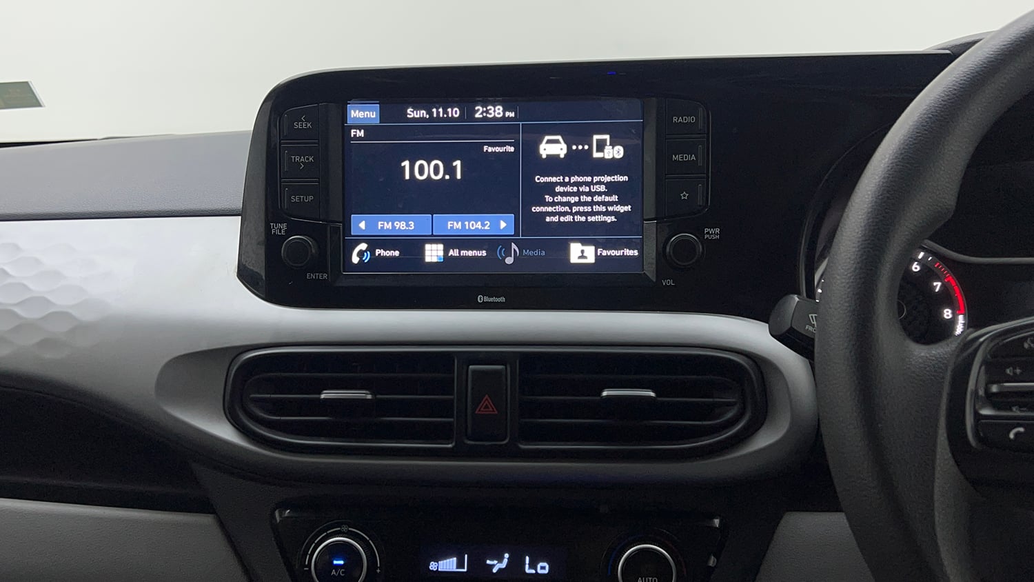Used 2019 Hyundai Grand i10 Nios Sportz AMT 1.2 Kappa VTVT Petrol Automatic top_features Integrated (in-dash) music system