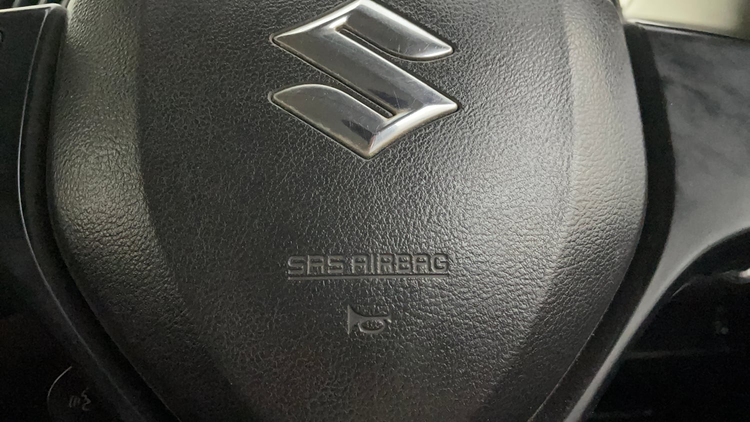 Used 2019 Maruti Suzuki Baleno Zeta Automatic Petrol Automatic top_features Airbags