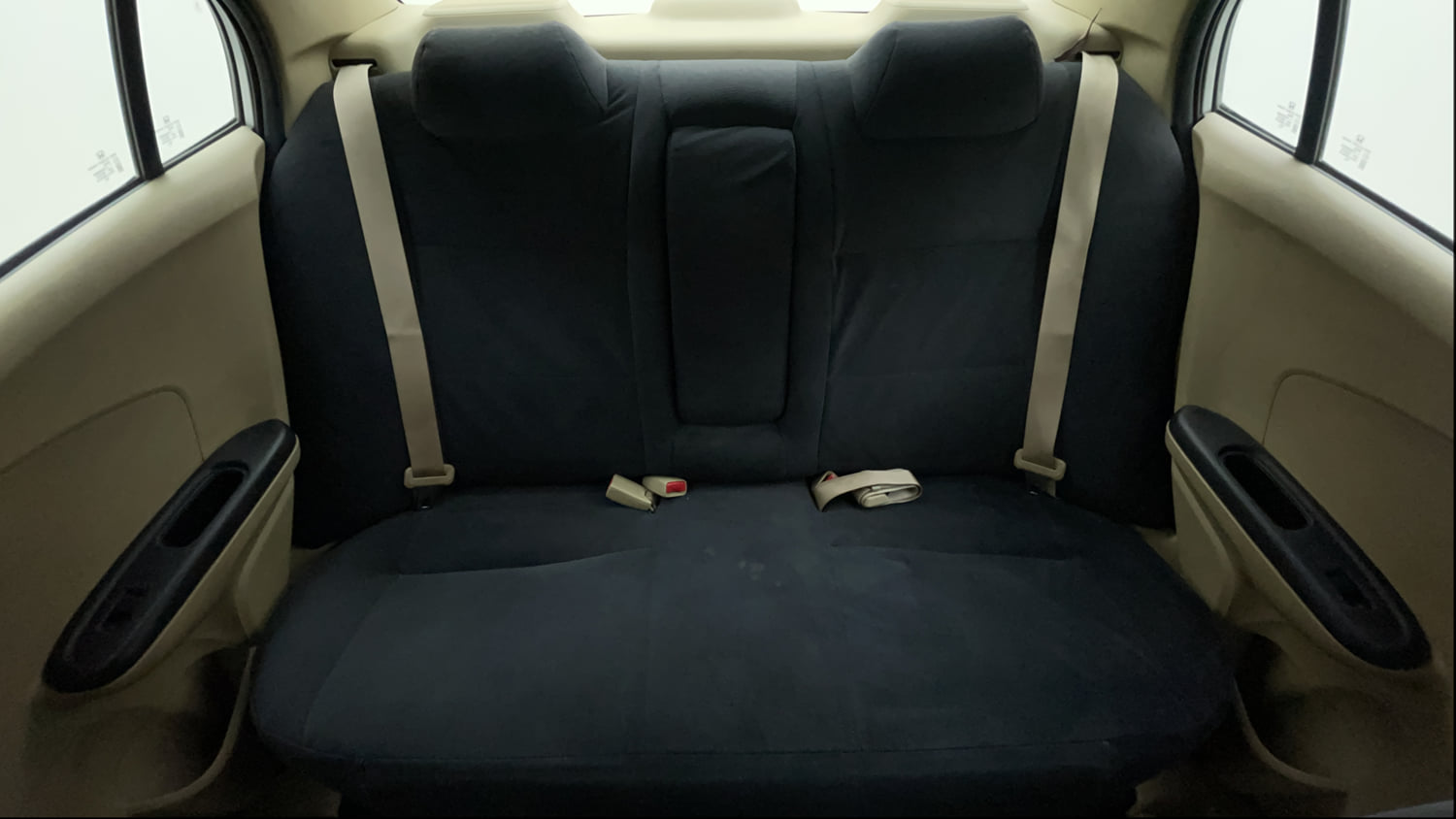 Used 2017 Honda Amaze 1.5 S i-DTEC Diesel Manual interior REAR SEAT CONDITION VIEW
