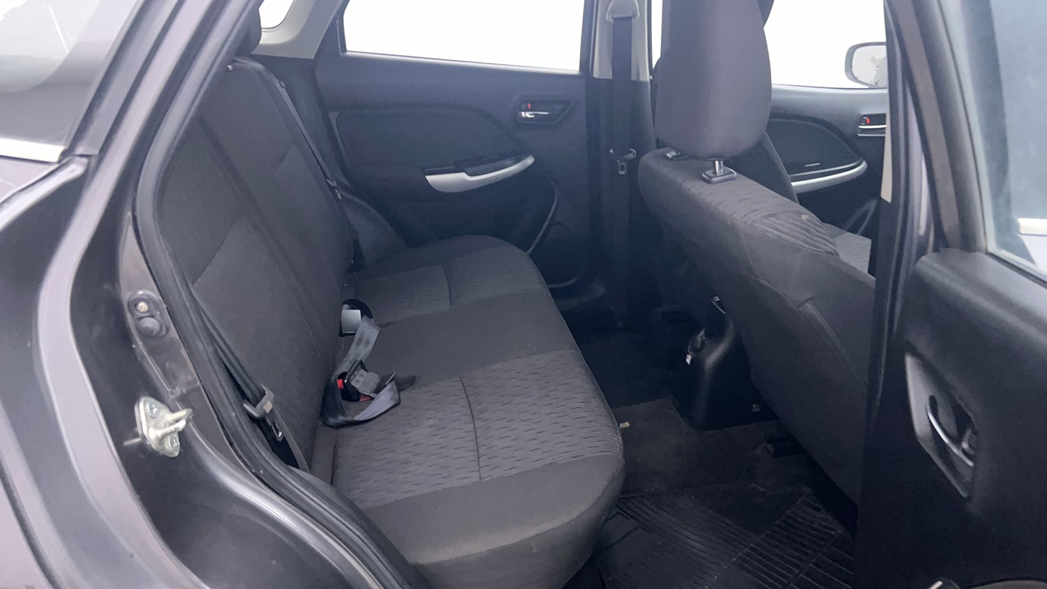Used 2018 Maruti Suzuki Baleno Delta 1.2 Petrol Manual interior RIGHT SIDE REAR DOOR CABIN VIEW