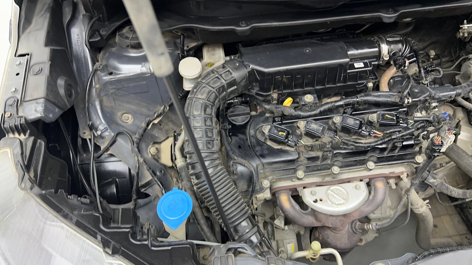Used 2021 Maruti Suzuki XL6 Zeta MT Petrol Petrol Manual engine ENGINE RIGHT SIDE VIEW