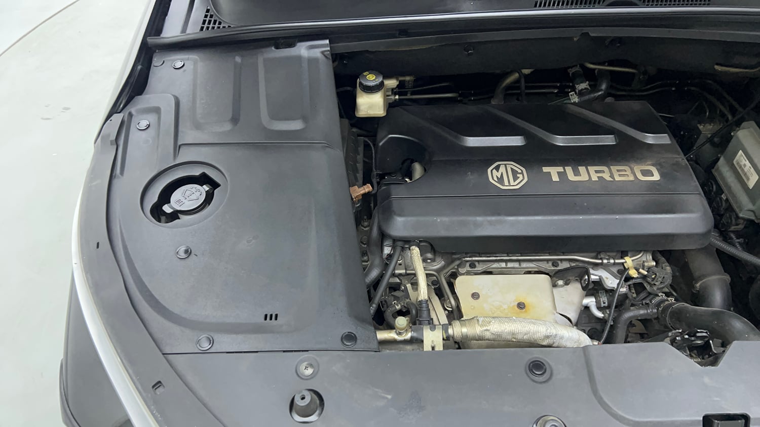 Used 2023 MG Motors Hector Savvy Pro 1.5 Turbo Petrol CVT Petrol Automatic engine ENGINE RIGHT SIDE VIEW