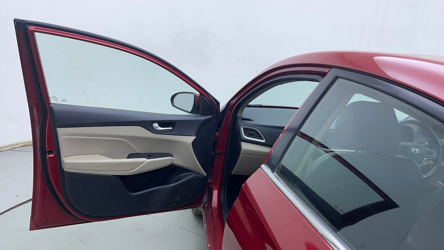 Used 2018 Hyundai Verna SX (O) 1.6 VTVT AT Petrol Automatic interior LEFT FRONT DOOR OPEN VIEW