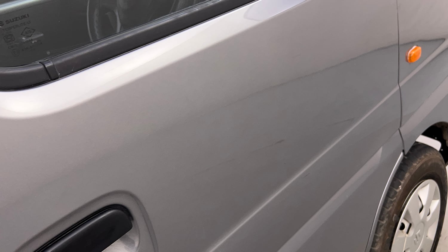 Used 2024 Maruti Suzuki Eeco 5 STR AC Petrol Manual dents MINOR DENT