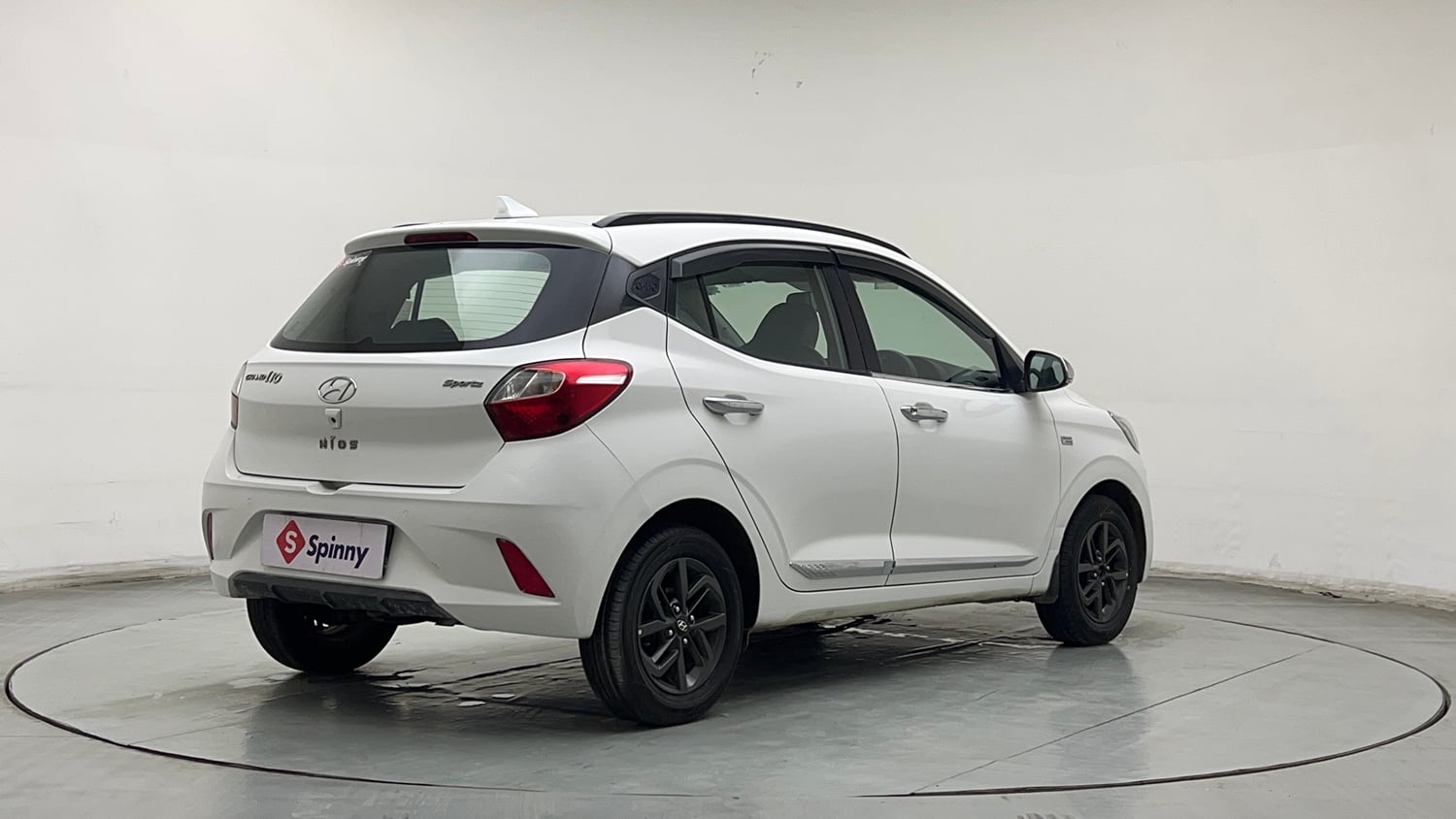 Used 2019 Hyundai Grand i10 Nios Sportz AMT 1.2 Kappa VTVT Petrol Automatic exterior RIGHT REAR CORNER VIEW