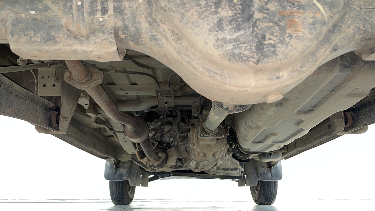 Used 2023 Maruti Suzuki Eeco 5 STR AC Petrol Manual extra REAR UNDERBODY VIEW (TAKEN FROM REAR)