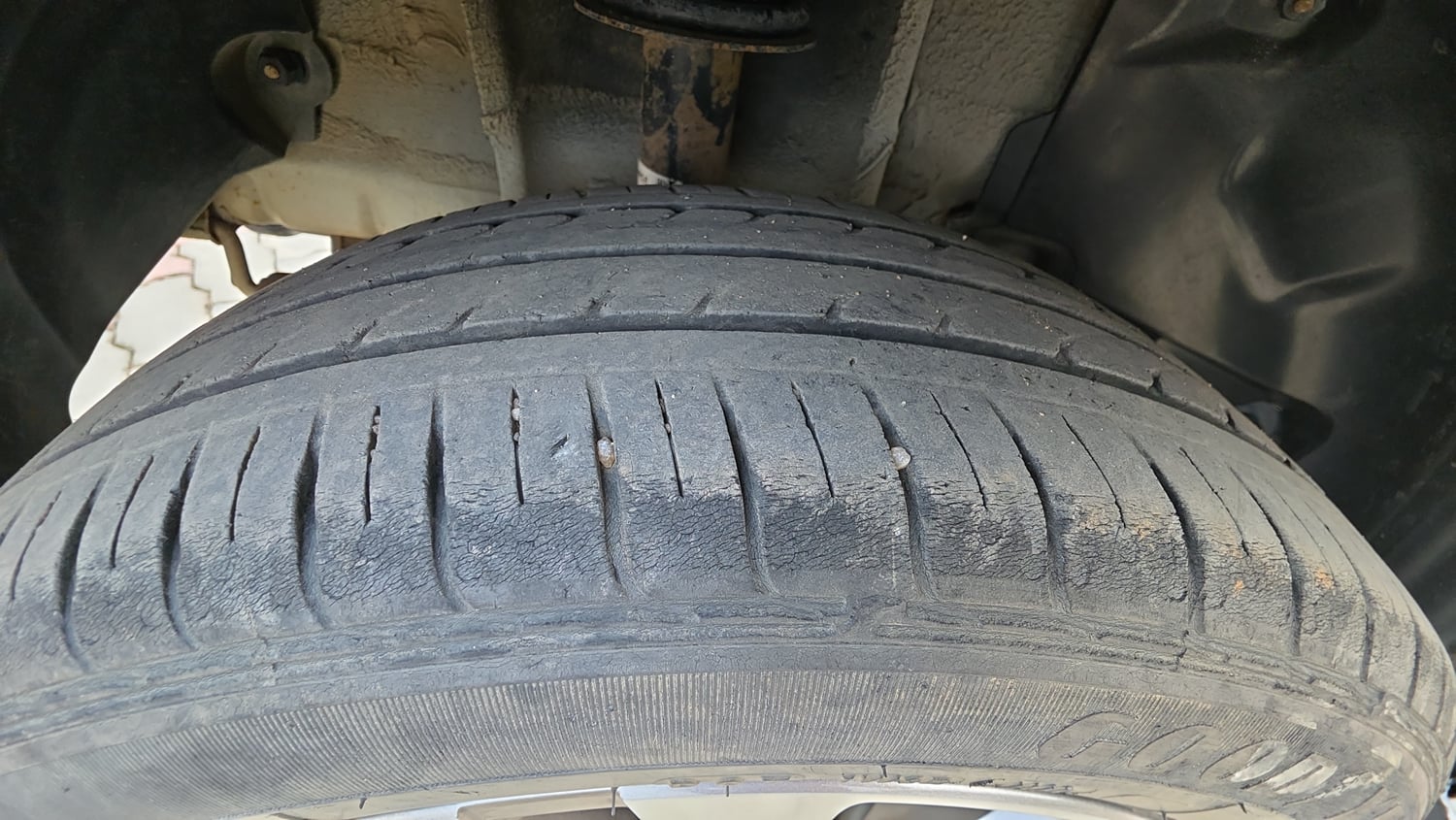 Used 2023 Tata Tigor XZ Plus Leatherette Pack Petrol Manual tyres RIGHT REAR TYRE TREAD VIEW