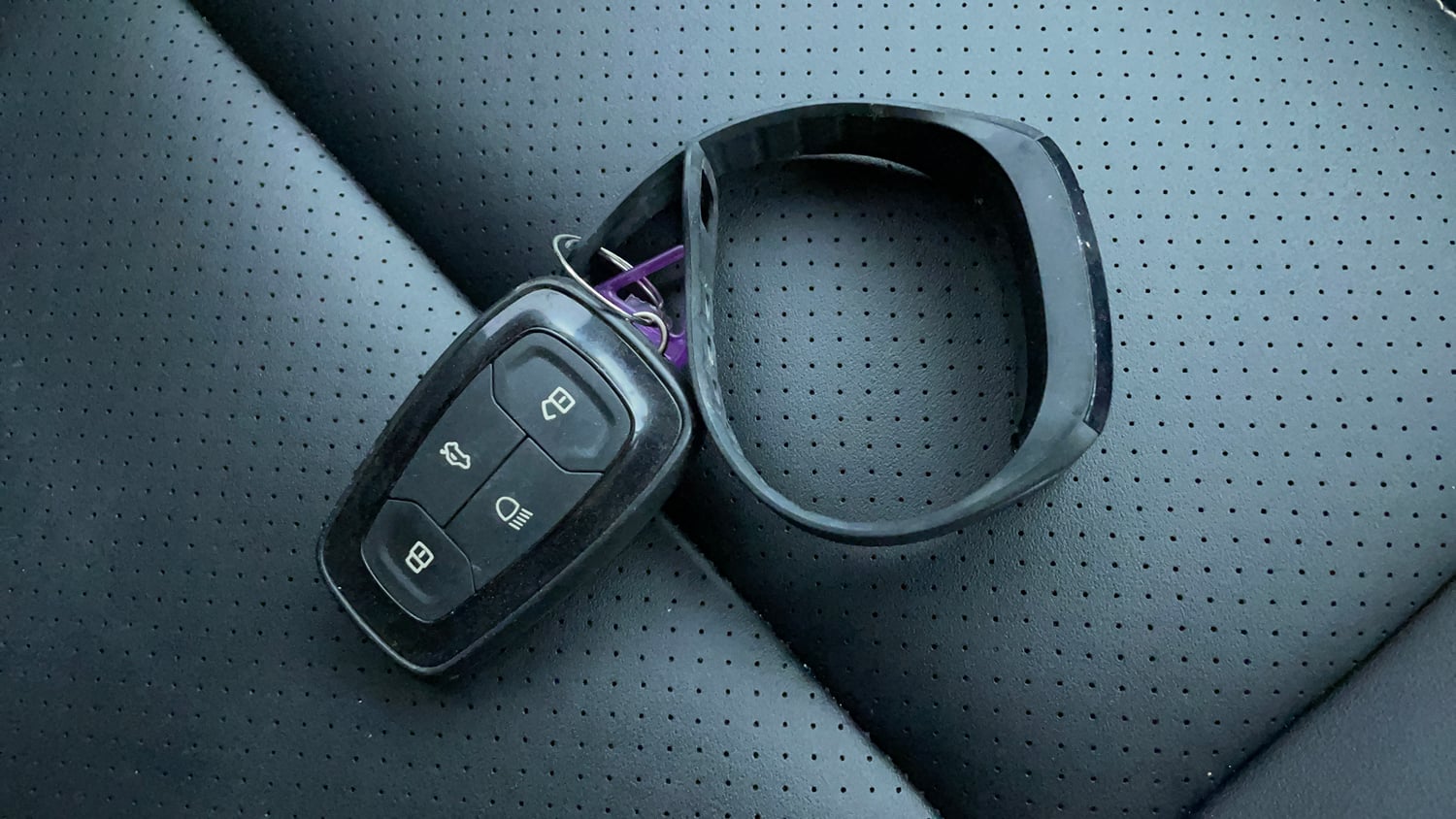 Used 2022 Tata Altroz XZ Plus Petrol Petrol Manual extra CAR KEY VIEW