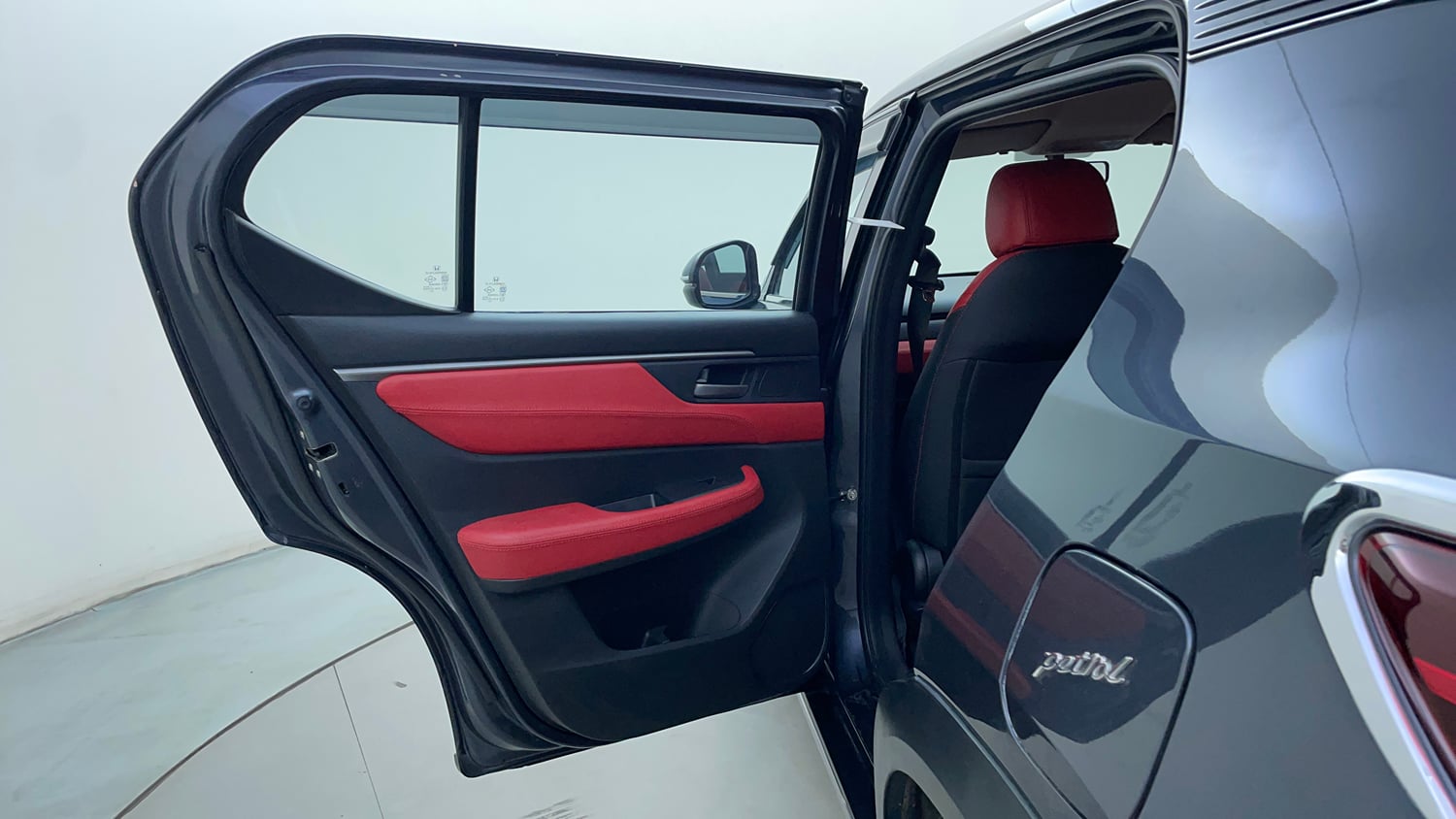 Used 2024 Honda Elevate V MT Petrol Manual interior LEFT REAR DOOR OPEN VIEW