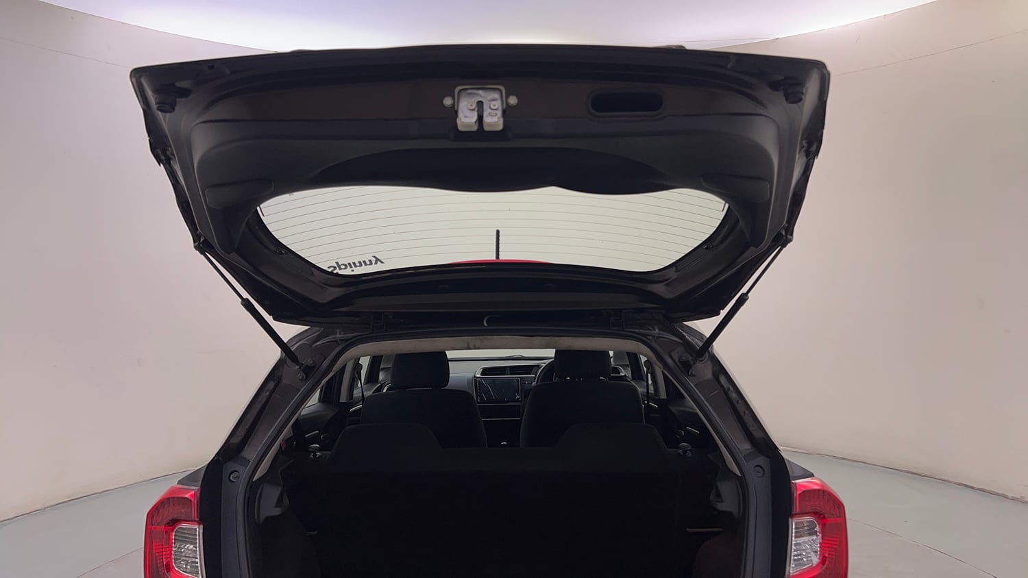 Used 2018 Honda WR-V VX MT Diesel Diesel Manual interior DICKY DOOR OPEN VIEW