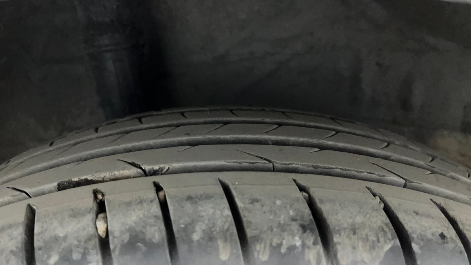 Used 2020 Honda Amaze 1.2 VX MT Petrol Petrol Manual tyres RIGHT REAR TYRE TREAD VIEW