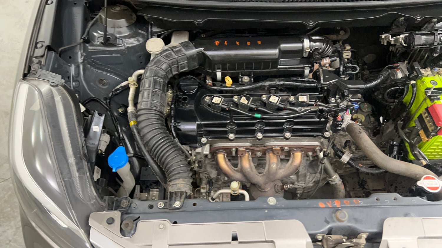 Used 2020 Maruti Suzuki Baleno Zeta Petrol Manual engine ENGINE RIGHT SIDE VIEW