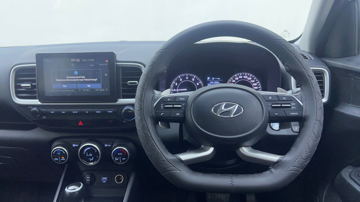 Used 2021 Hyundai Venue SX Plus 1.0 Turbo DCT Petrol Automatic interior STEERING VIEW