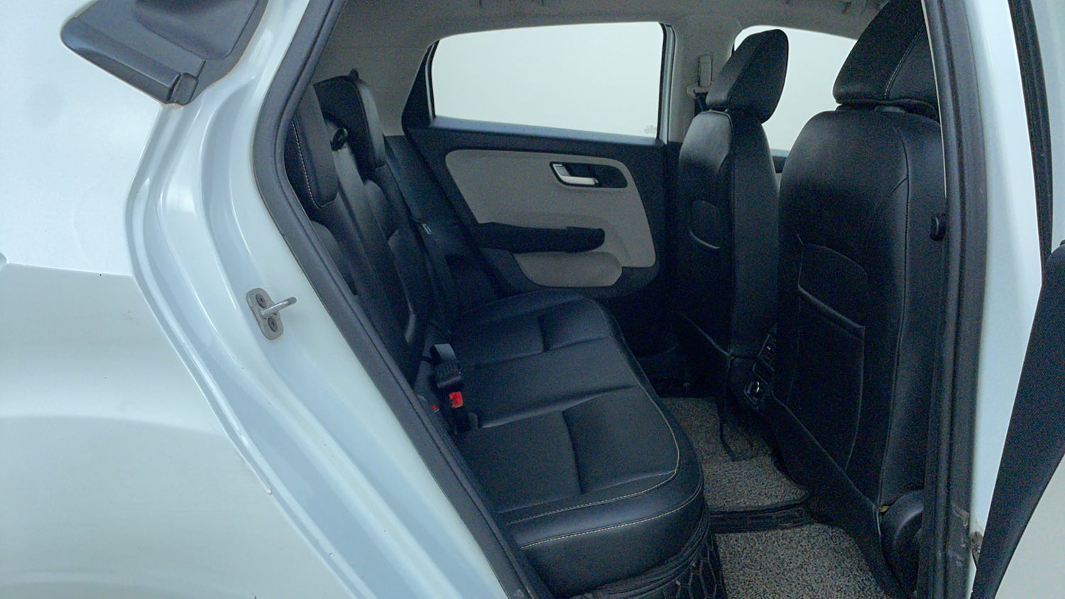 Used 2022 Tata Altroz XZ Plus Petrol Petrol Manual interior RIGHT SIDE REAR DOOR CABIN VIEW