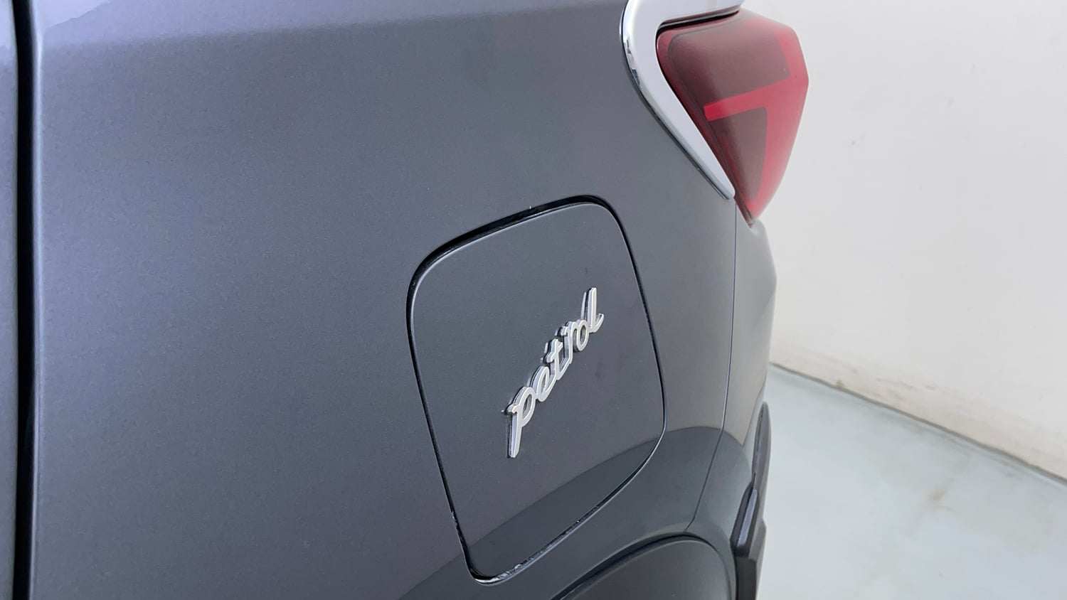 Used 2024 Honda Elevate V MT Petrol Manual dents MINOR SCRATCH