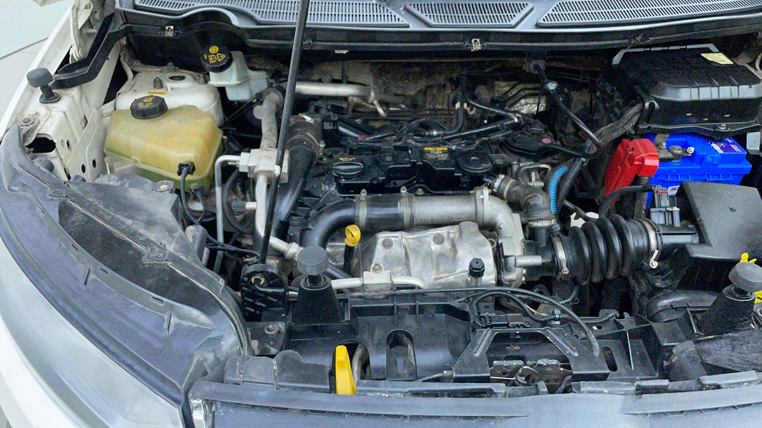 Used 2017 Ford EcoSport Trend+ 1.5L TDCi Diesel Manual engine ENGINE RIGHT SIDE VIEW
