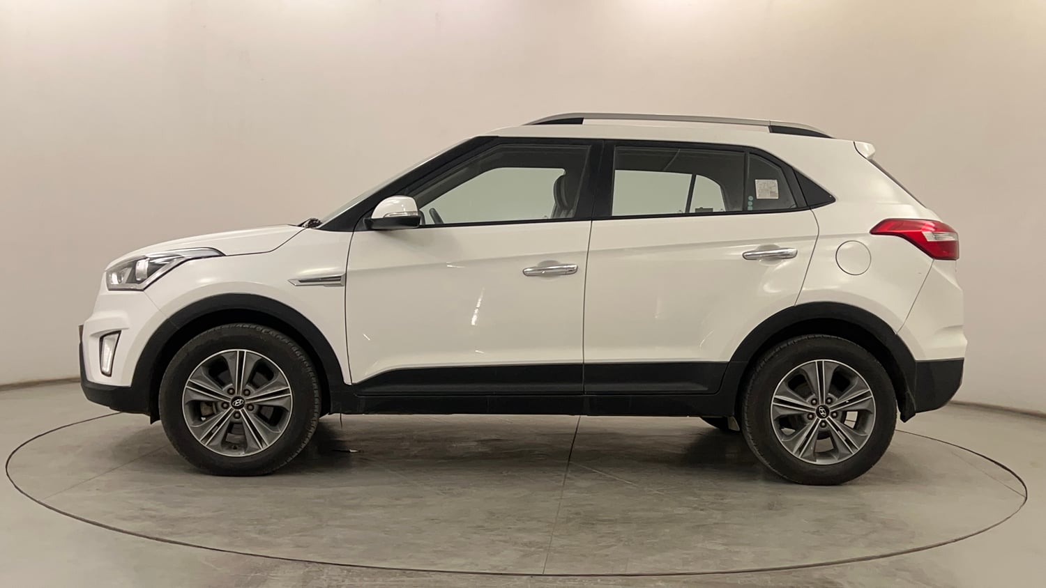 Used 2018 Hyundai Creta SX 1.6 CRDI (O) Diesel Manual exterior LEFT SIDE VIEW