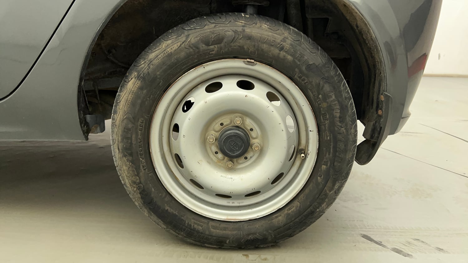 Used 2023 Tata Tiago XM CNG Cng Manual tyres LEFT REAR TYRE RIM VIEW