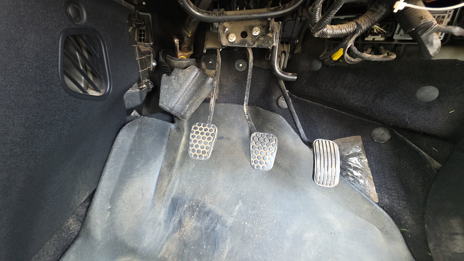 Used 2023 Tata Tigor XZ Plus Leatherette Pack Petrol Manual interior PEDALS VIEW