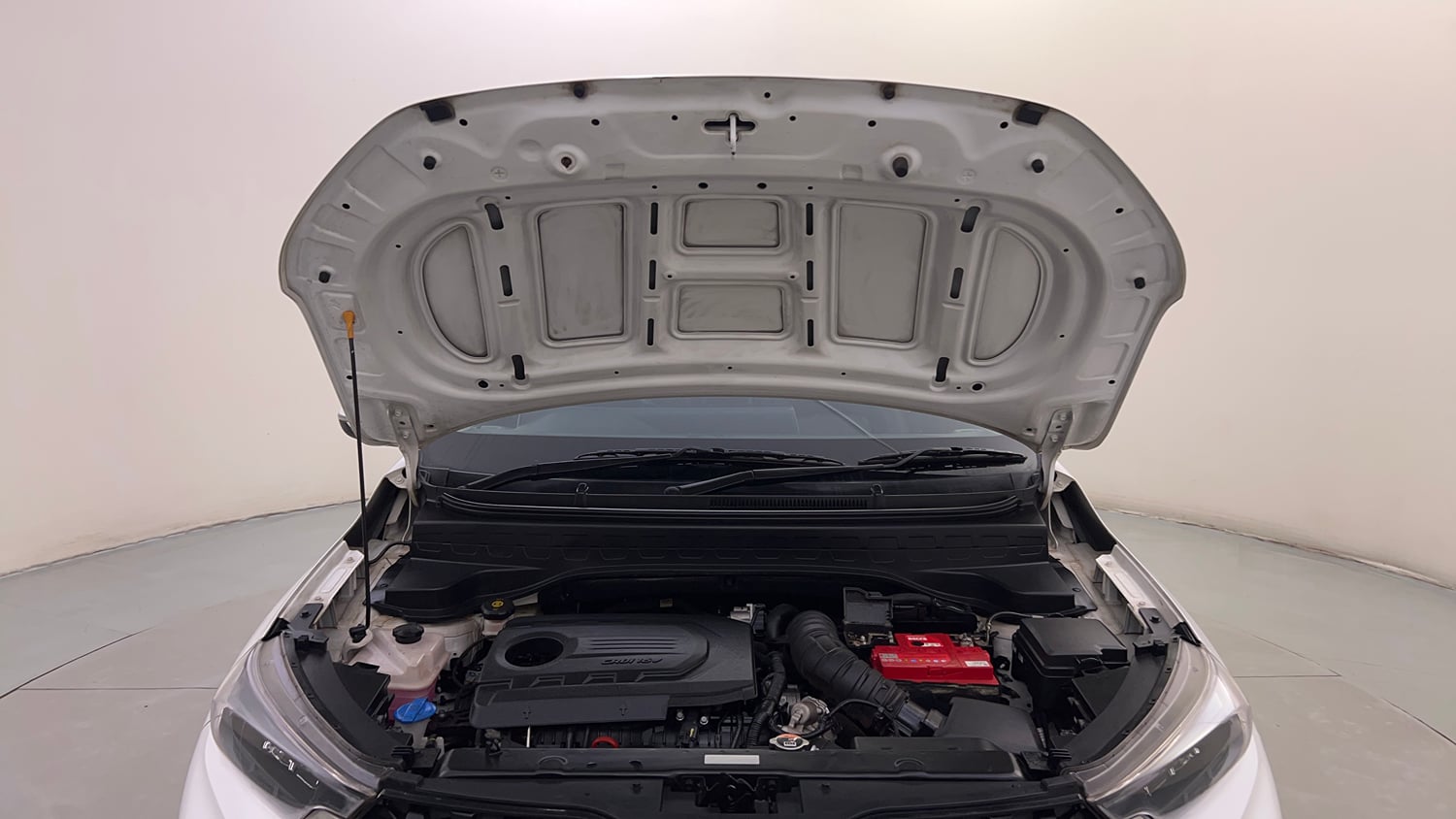 Used 2022 Kia Sonet HTX 1.5 AT Diesel Automatic engine ENGINE & BONNET OPEN FRONT VIEW