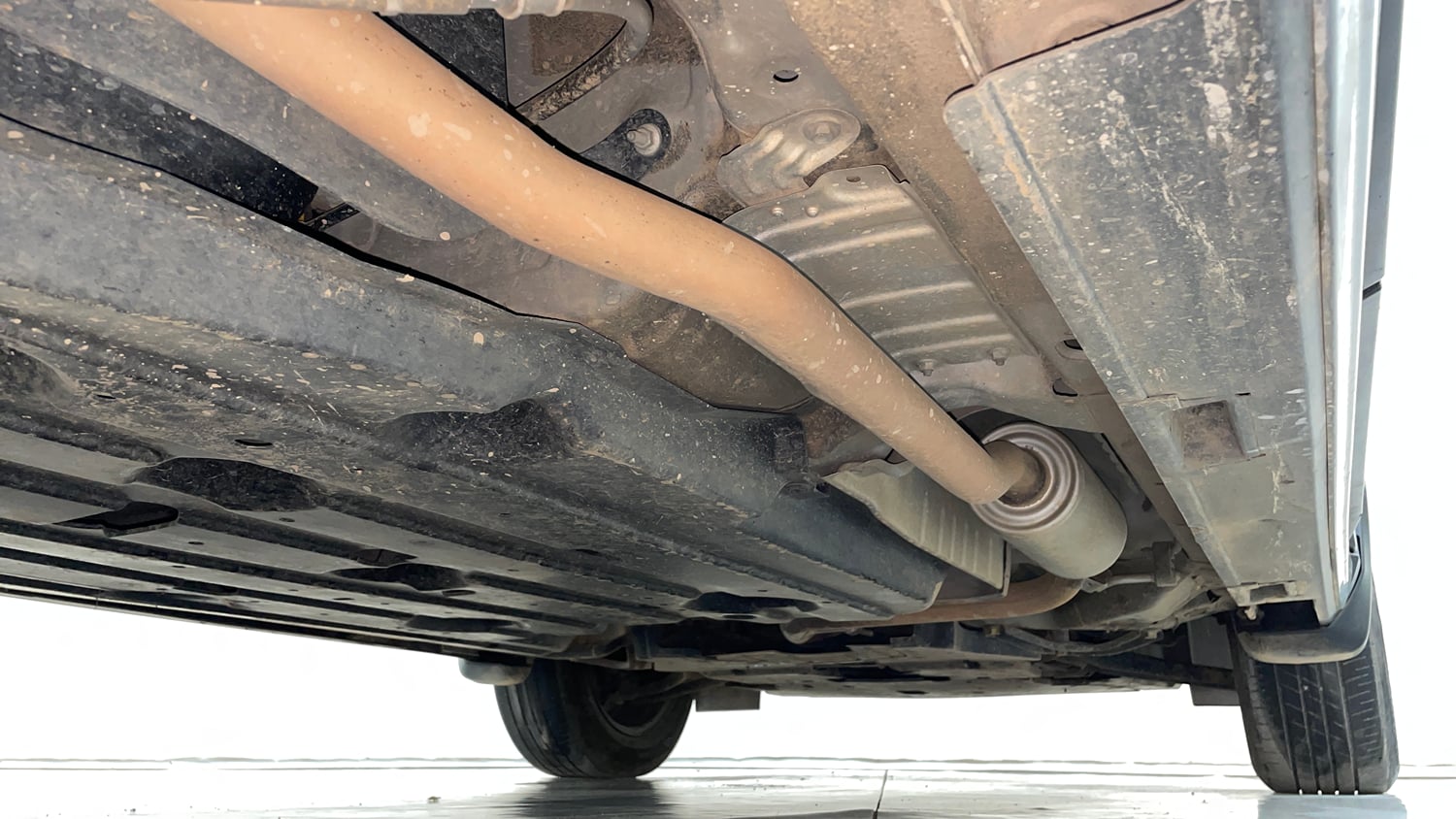 Used 2024 Honda Elevate V MT Petrol Manual extra REAR RIGHT UNDERBODY VIEW
