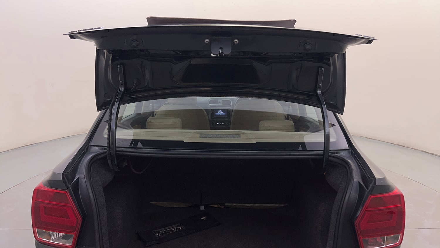 Used 2019 Volkswagen Ameo Highline Plus 1.5L (D) Diesel Manual interior DICKY DOOR OPEN VIEW