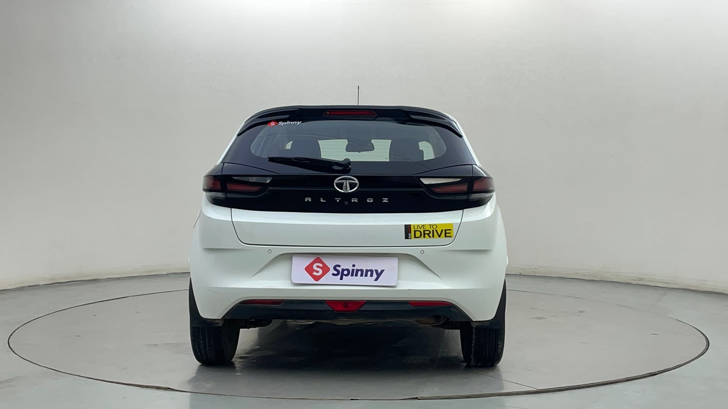 Used 2022 Tata Altroz XZ Plus Petrol Petrol Manual exterior BACK VIEW