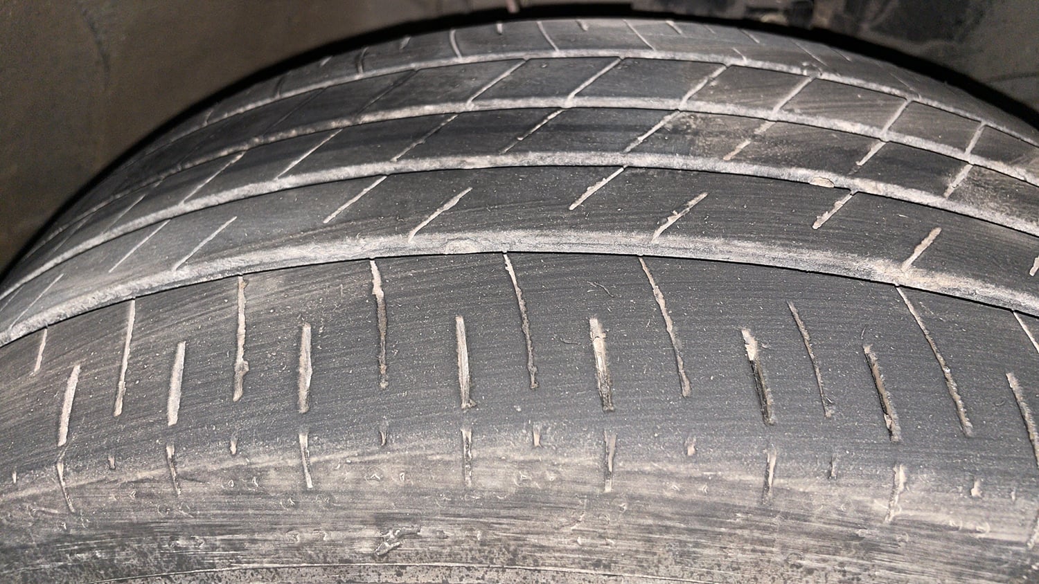 Used 2024 Honda Elevate V MT Petrol Manual tyres RIGHT FRONT TYRE TREAD VIEW