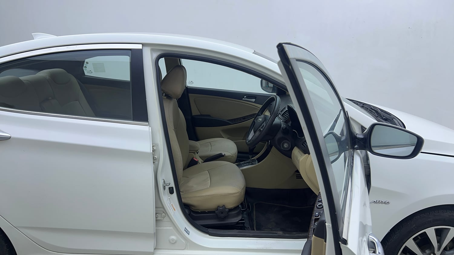 Used 2016 Hyundai Verna 1.6 VTVT SX AT Petrol Automatic interior RIGHT SIDE FRONT DOOR CABIN VIEW