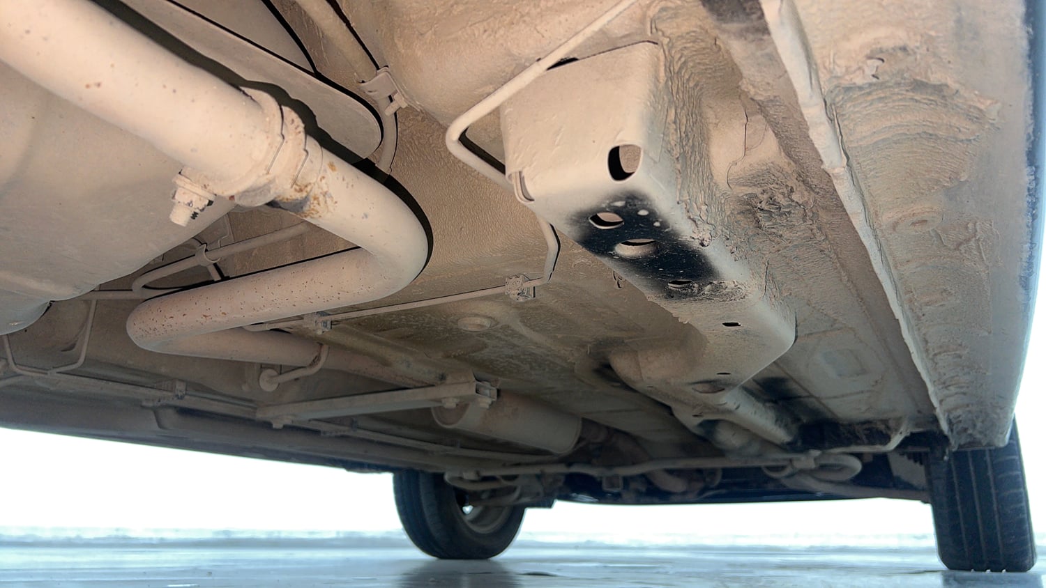 Used 2017 Tata Tiago Revotron XZ Petrol Manual extra REAR RIGHT UNDERBODY VIEW