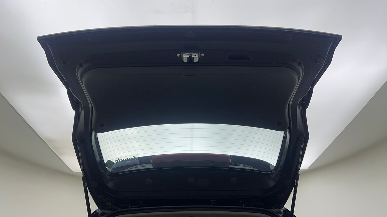 Used 2025 Hyundai Creta 1.5 CRDi Diesel MT DSL S(O) Diesel Manual interior DICKY DOOR OPEN VIEW